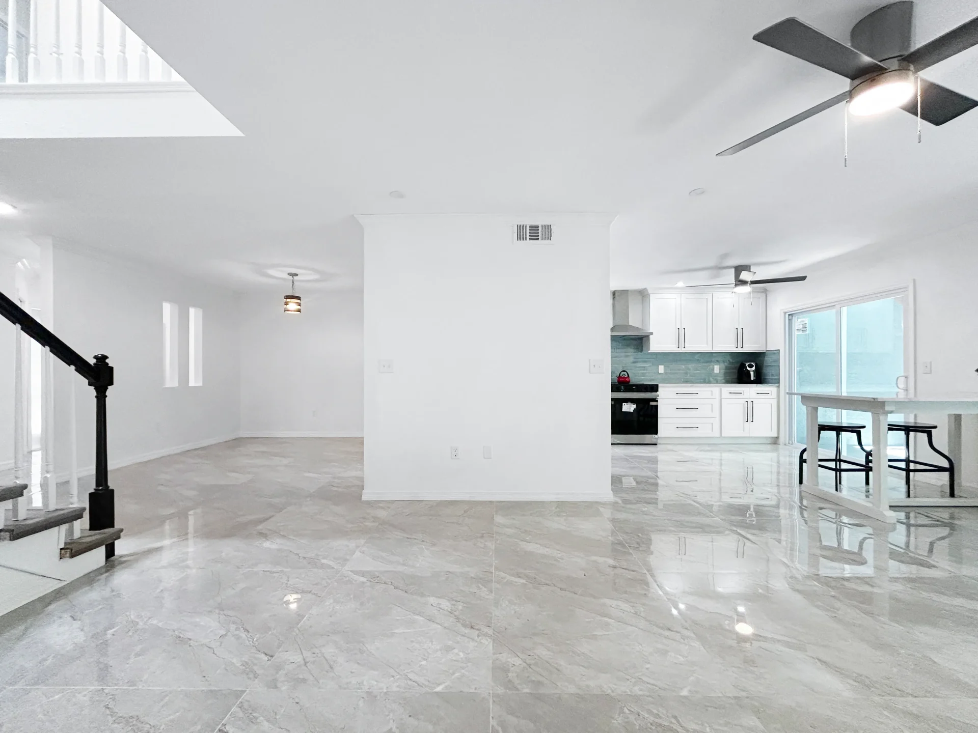before Virtual staging